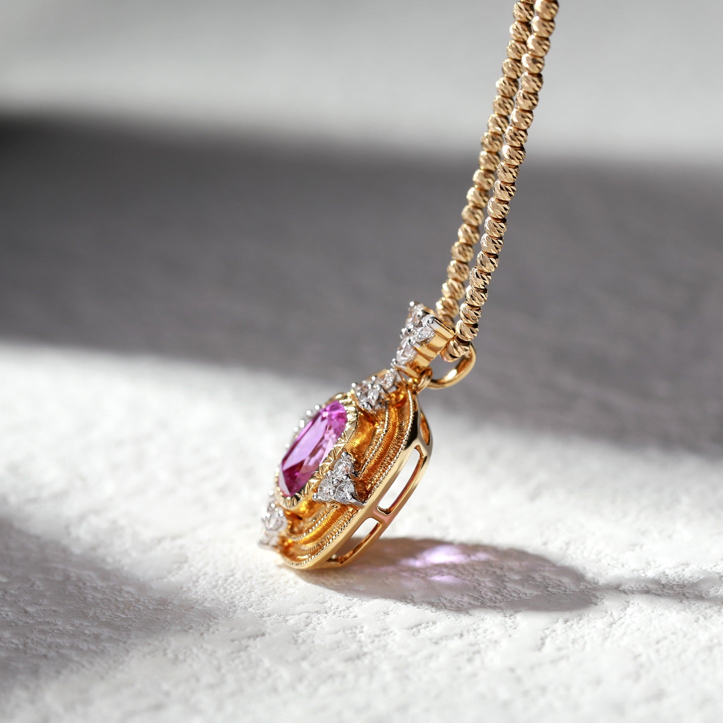 18K Gold Pink Sapphire Pendant Necklace