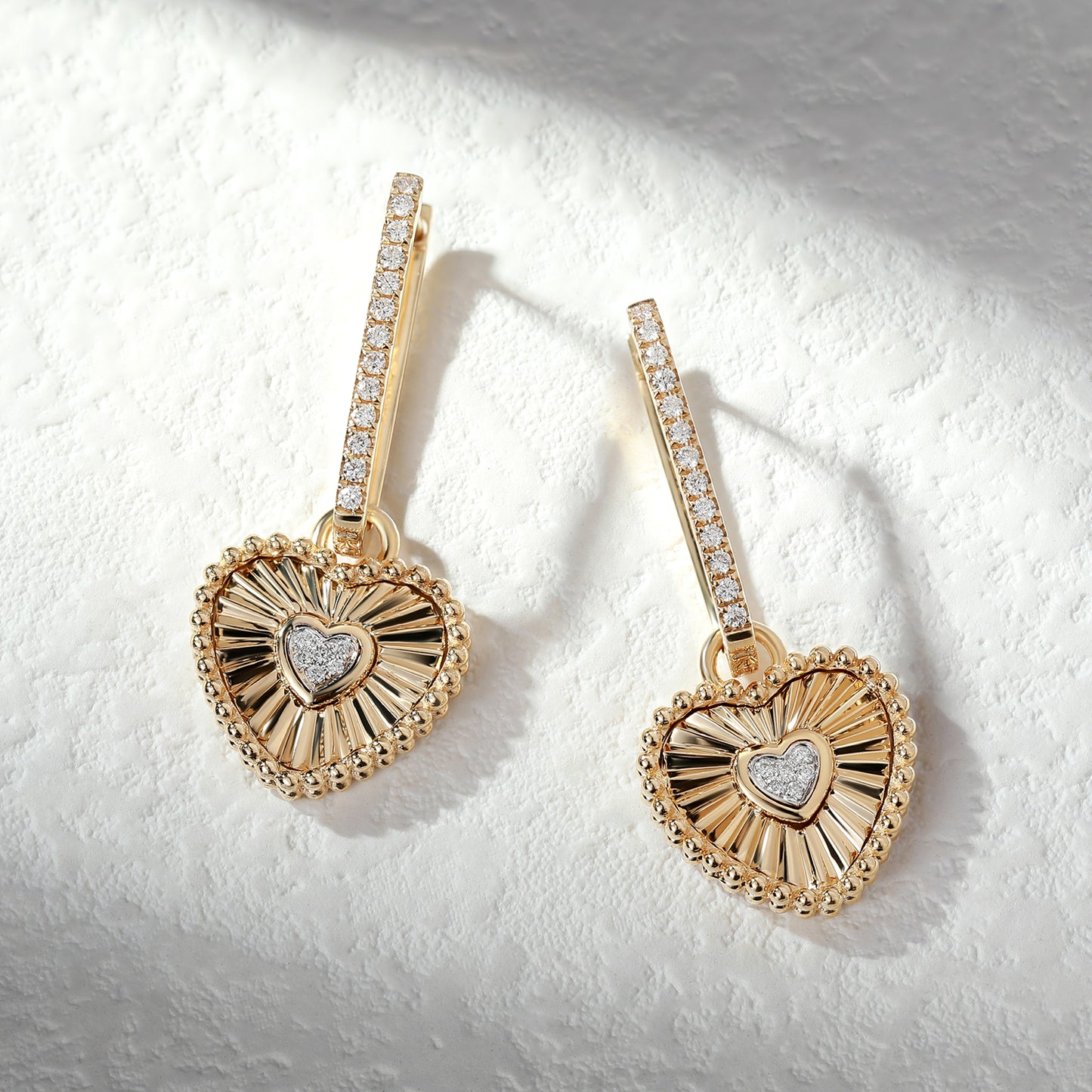 18K Gold Vintage Earrings with Diamond