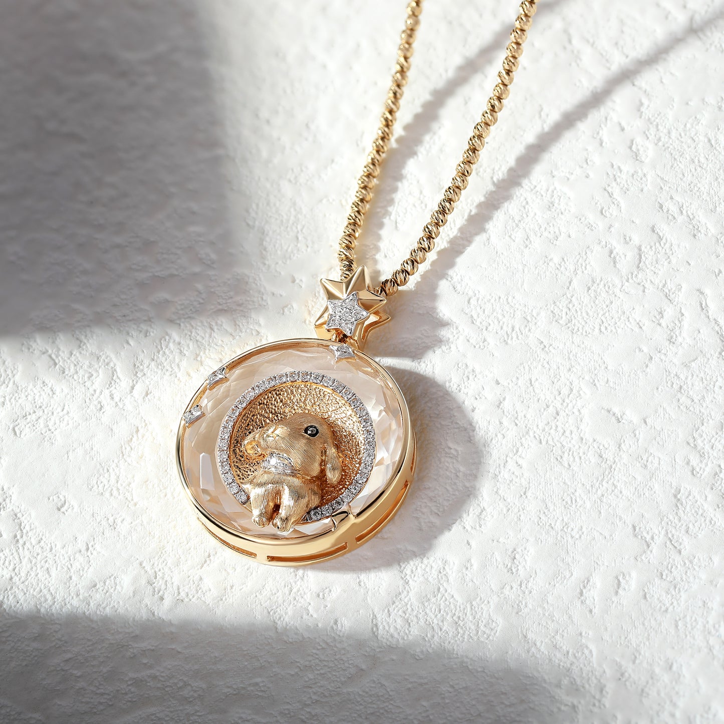 18K Gold Unique Diamond Pendant Necklace