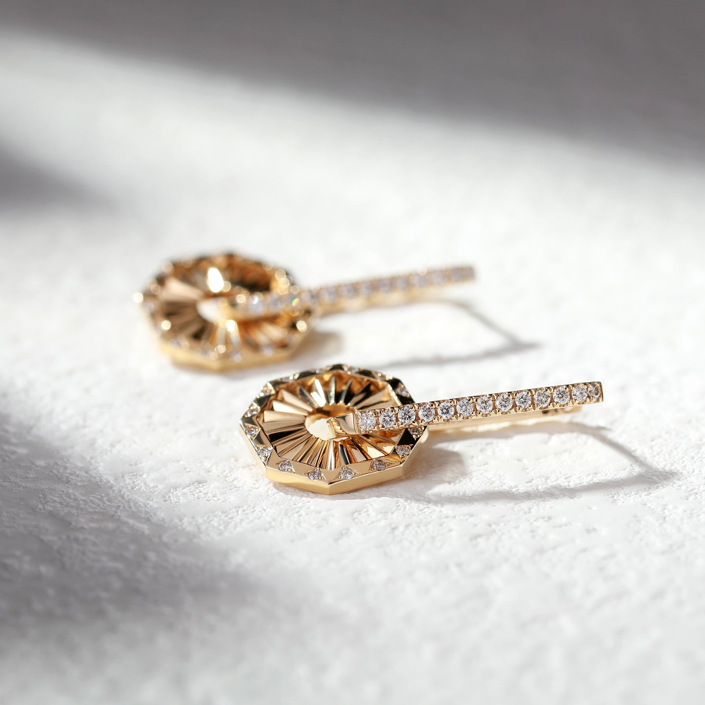 18K Gold Vintage Earrings with Diamond