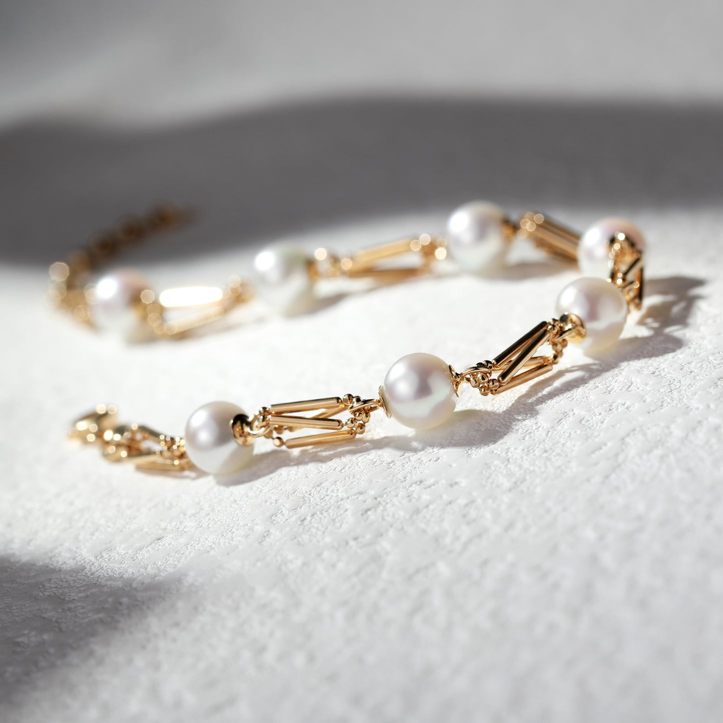 18K Gold Akoya Pearl Bracelet