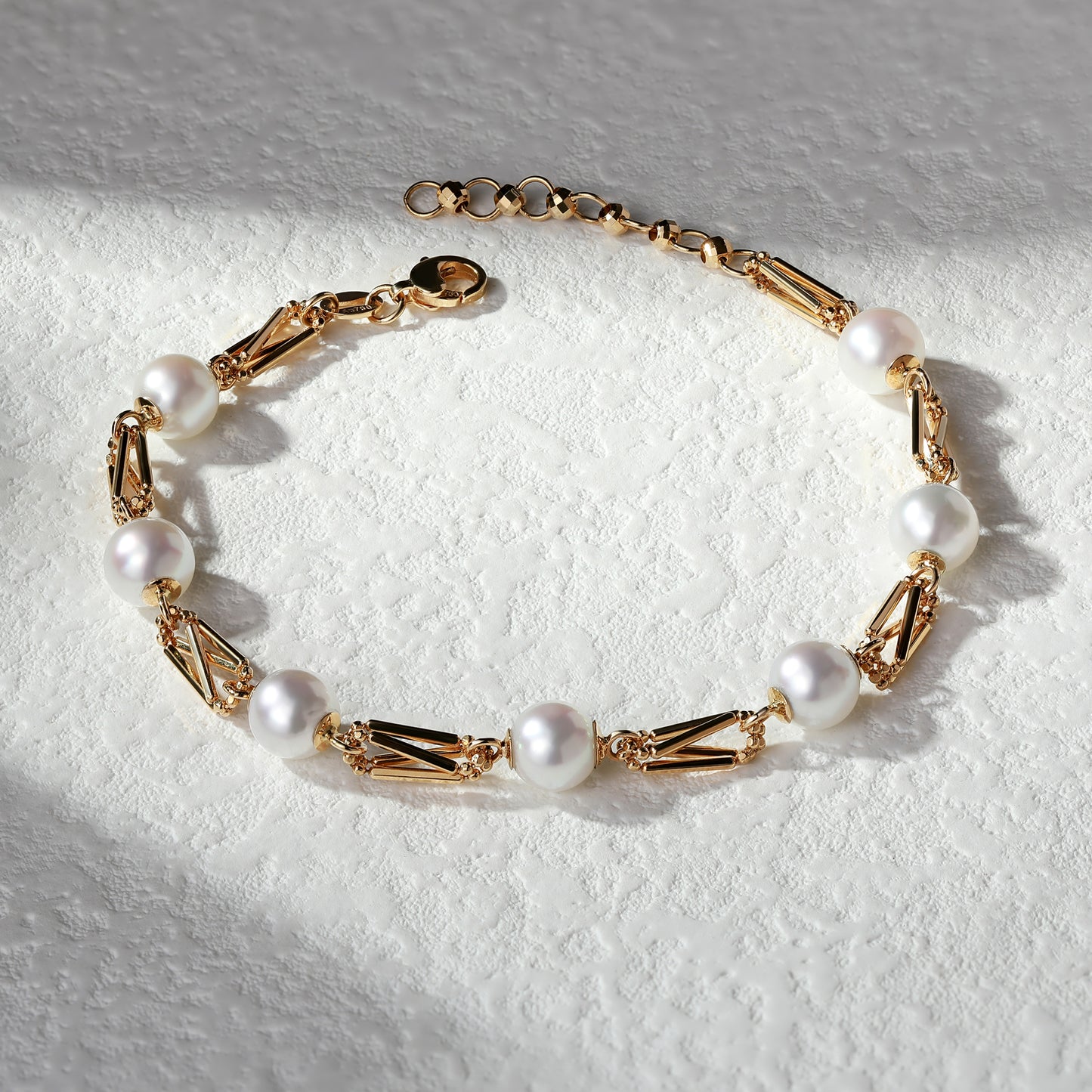 18K Gold Akoya Pearl Bracelet