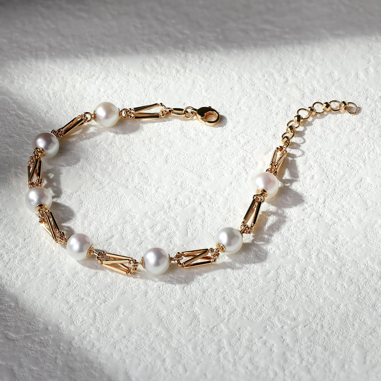 18K Gold Akoya Pearl Bracelet