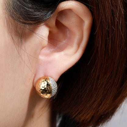 18K Gold Hammer pattern Earrings with Diamond