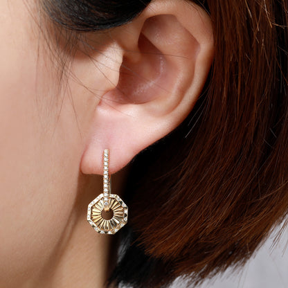 18K Gold Vintage Earrings with Diamond