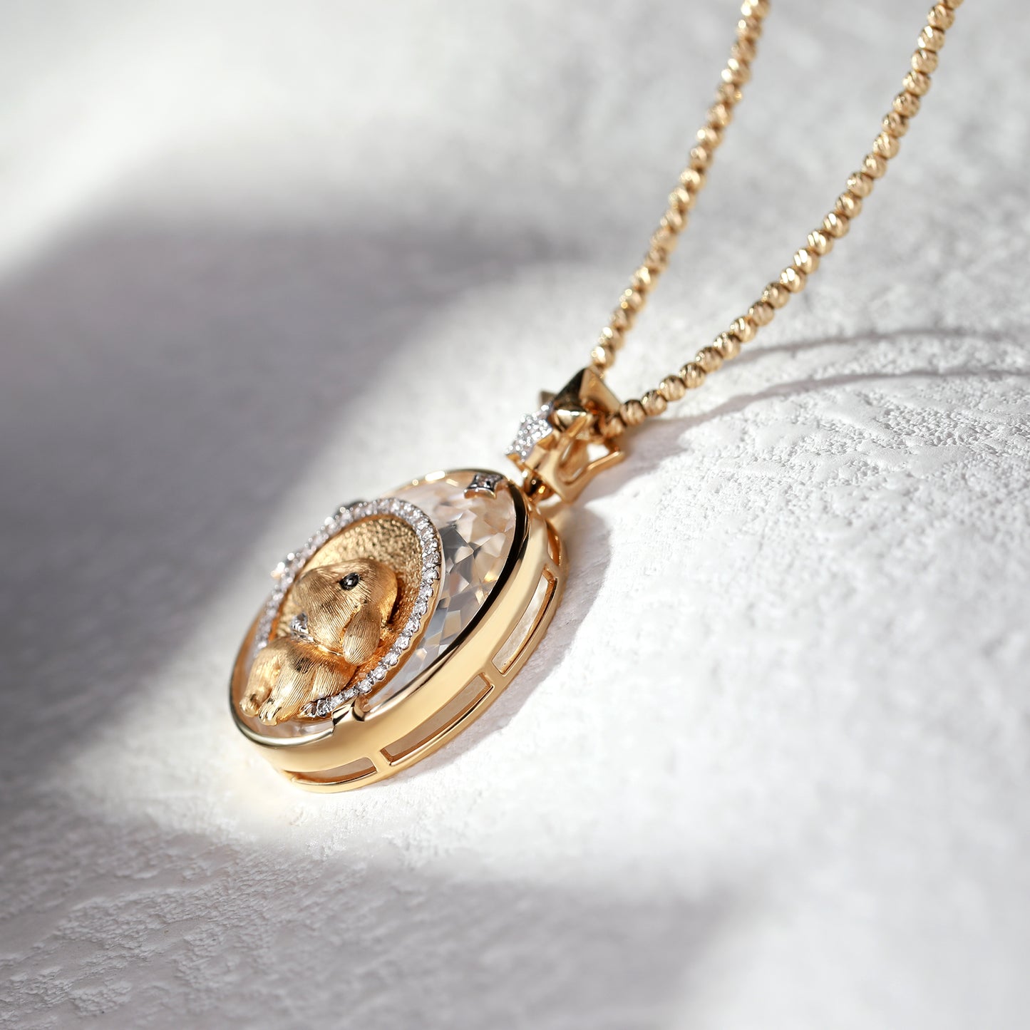 18K Gold Unique Diamond Pendant Necklace