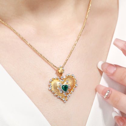 18K Gold Heart Cut Emerald Pendant Necklace Diamond