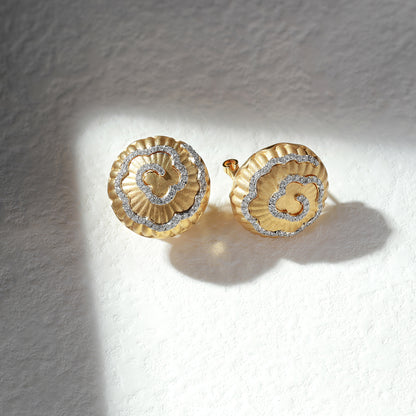 18K Gold Vintage Earrings with Diamond