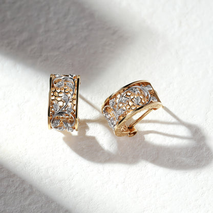 18K Gold Vintage Earrings with Diamond