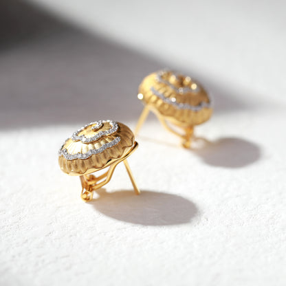 18K Gold Vintage Earrings with Diamond