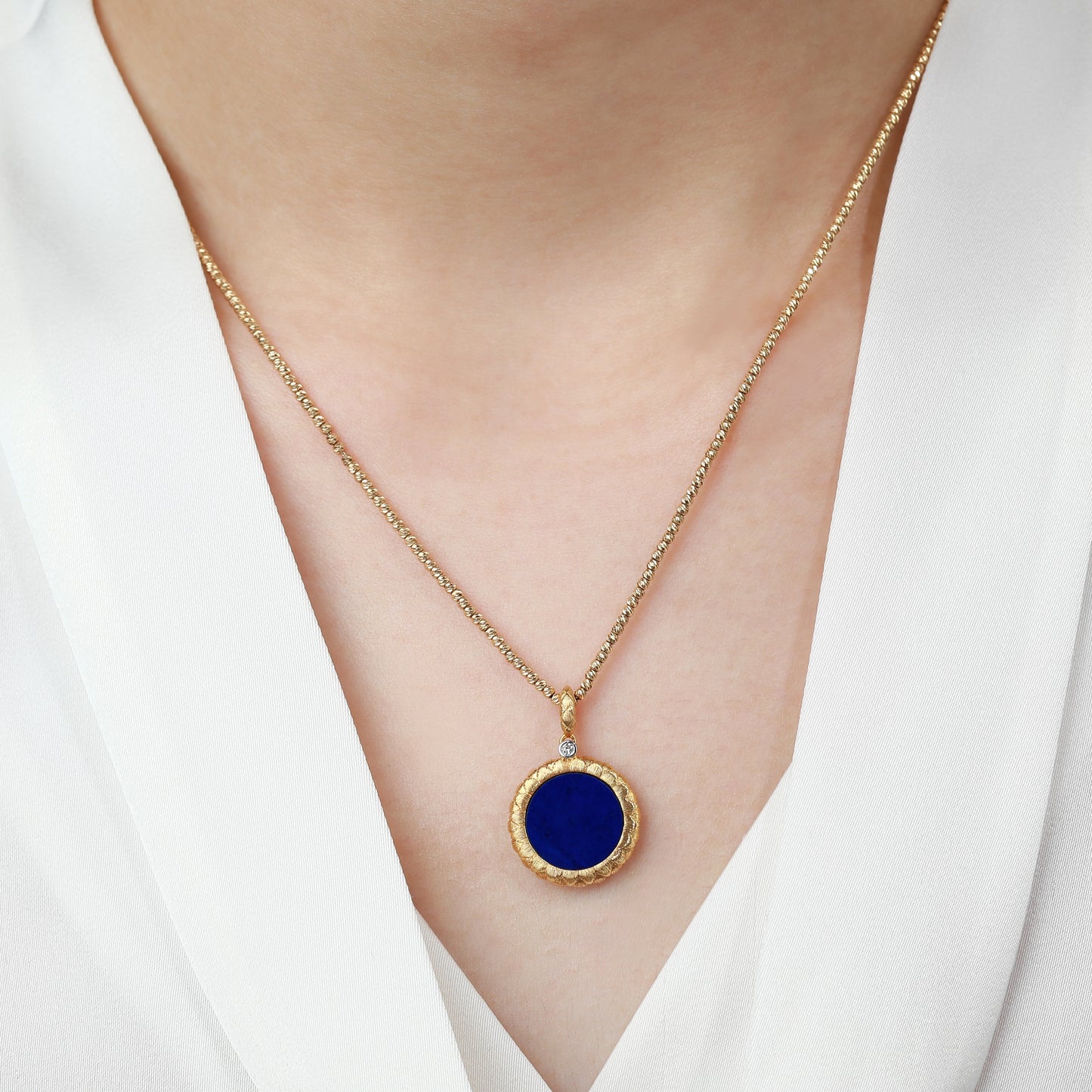 18K Gold Lapis Lazuli Pendant Necklace with Diamond