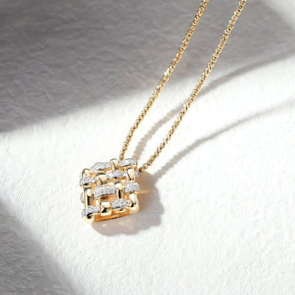 18K Gold Diamond Pendant Necklace