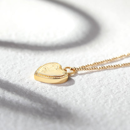 18K Gold Pendant Necklace with Engraving Process