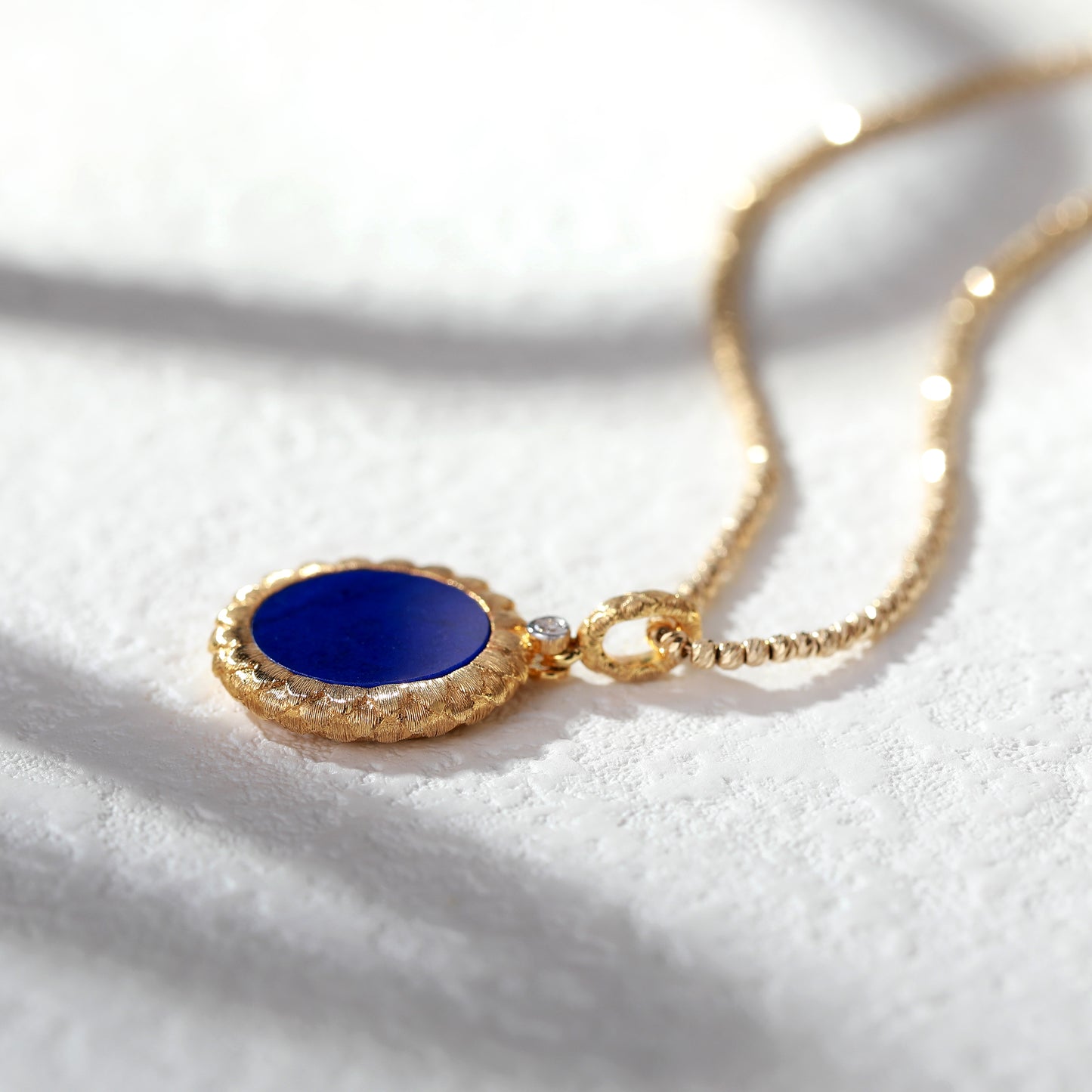 18K Gold Lapis Lazuli Pendant Necklace with Diamond