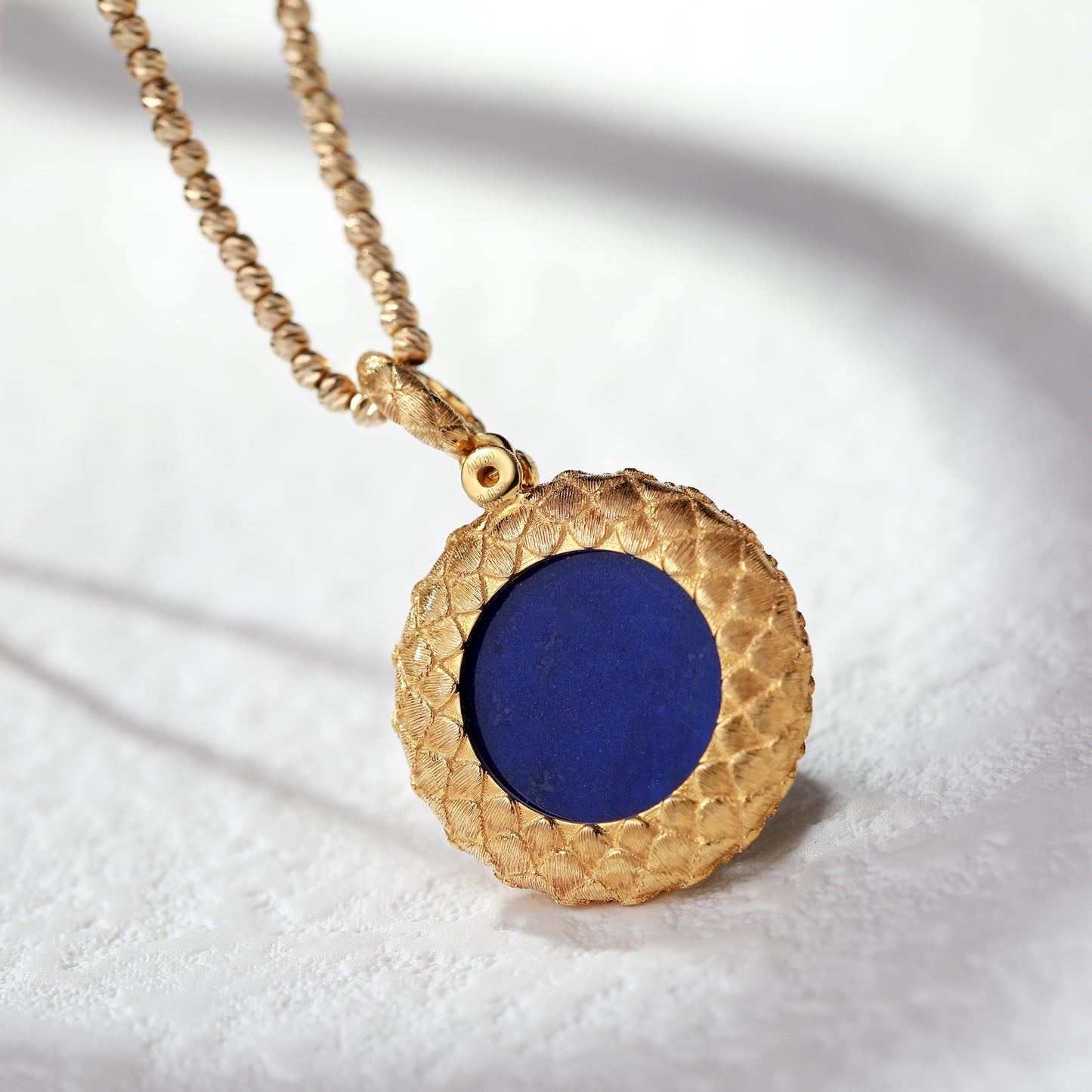 18K Gold Lapis Lazuli Pendant Necklace with Diamond