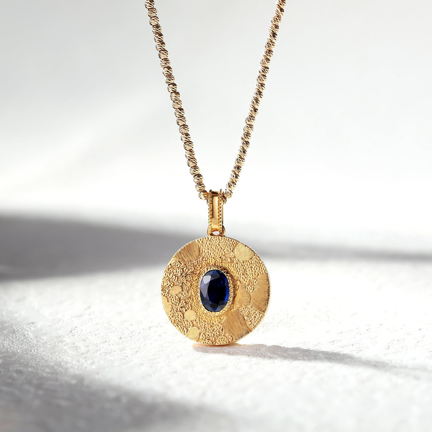 18K Gold Royal Blue Sapphire Pendant Necklace