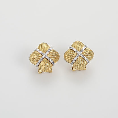 18K Gold Vintage Gold Earrings with Diamond