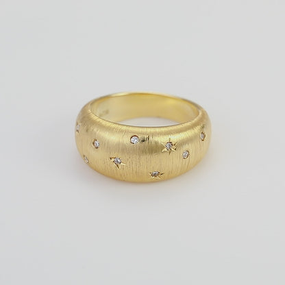 18K Gold Brushed Gold ring with diamond