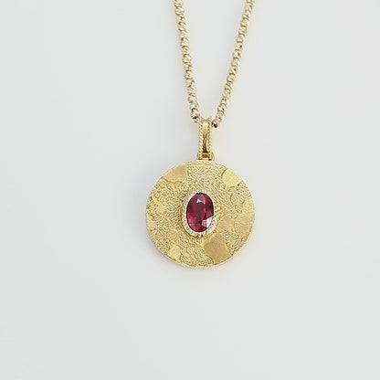 18K Gold Pigeon Blood Ruby Pendant Necklace